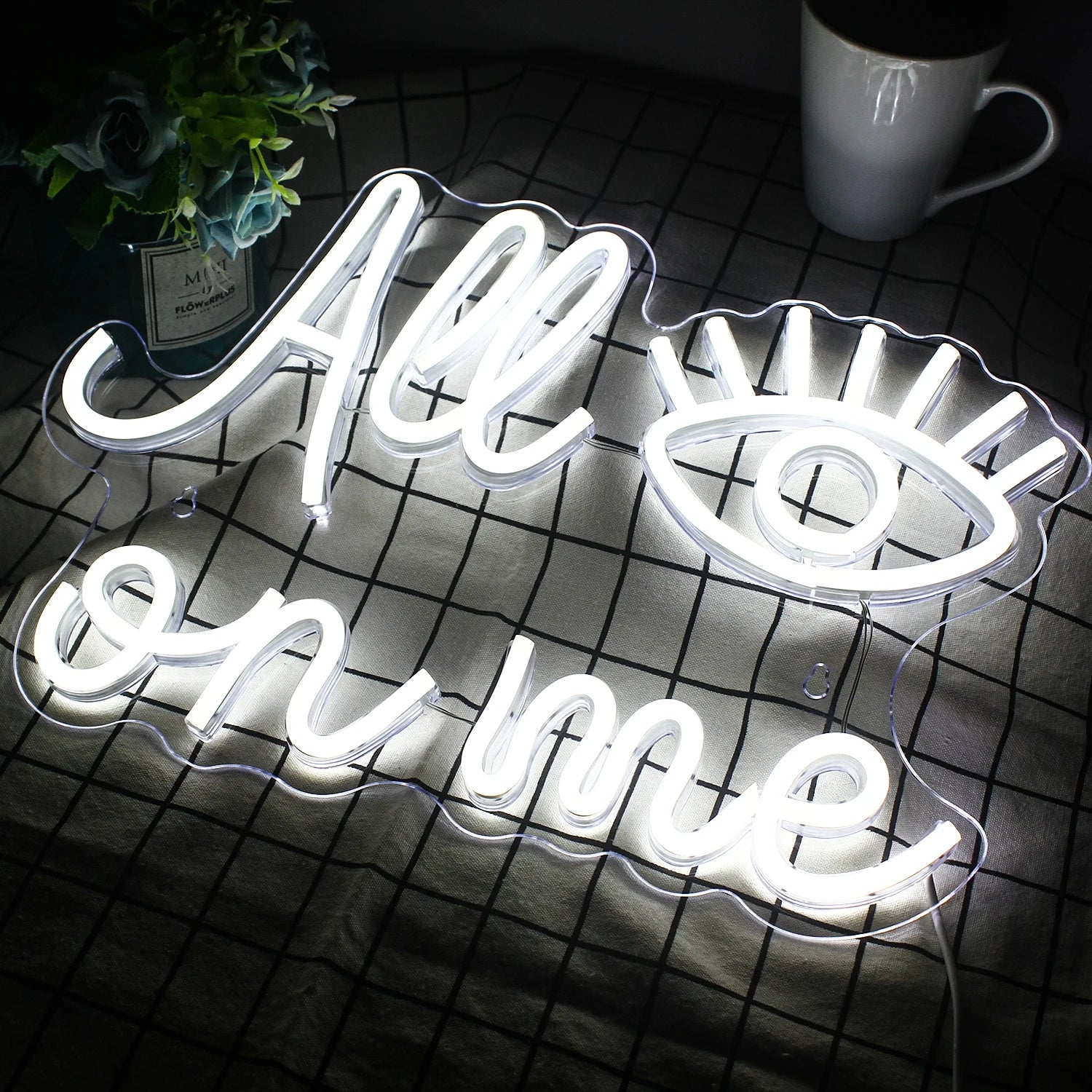All Eyes on Me 5V USB LED Neonskylt - Prisvänlig
