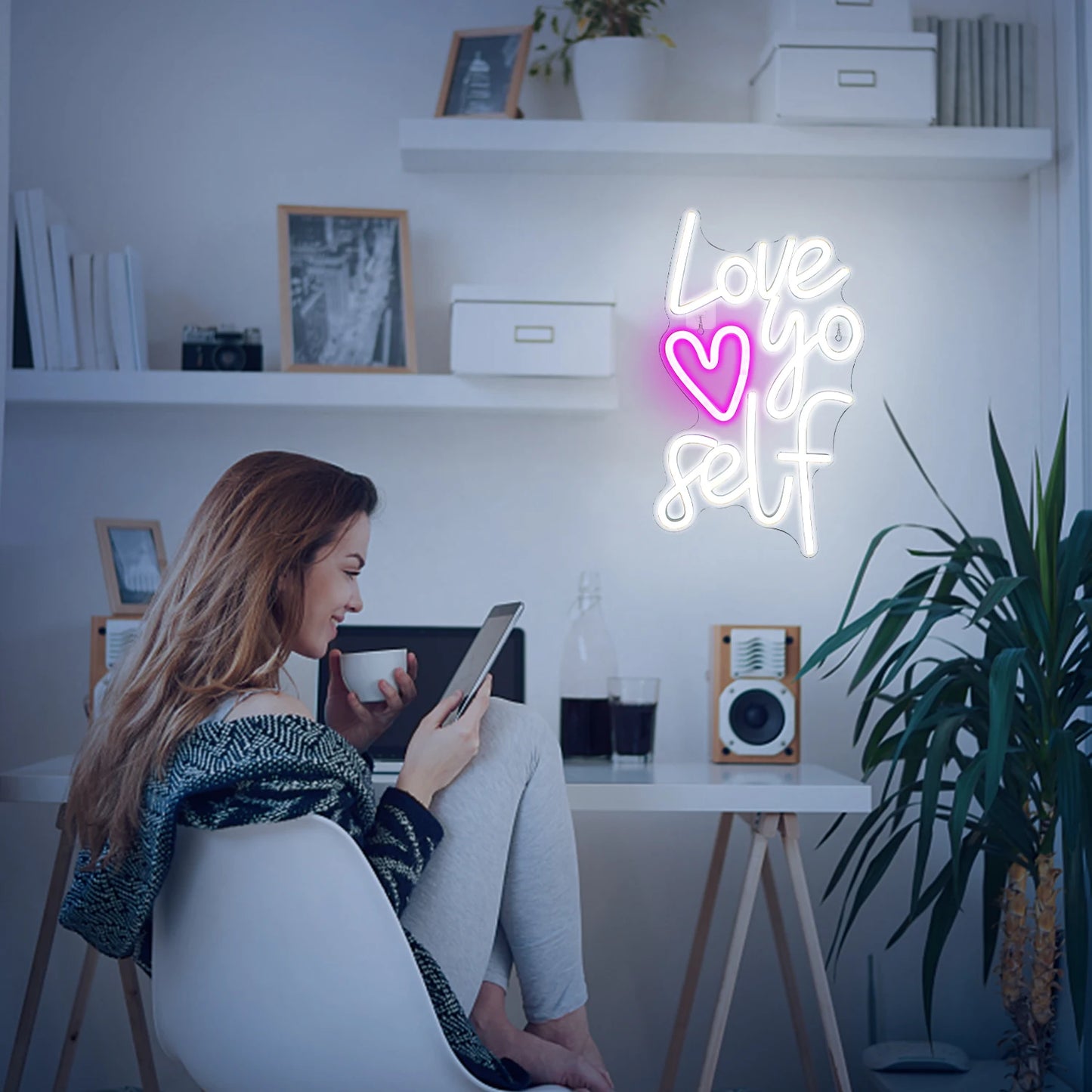 Love Yourself 5V USB LED Ljusskylt - Budgetvänlig