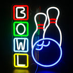 Bilden visar en levande LED-neonskylt i form av ett bowlingmotiv.