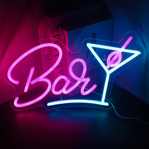 Bilden visar en levande LED-neonskylt som visar ett stiliserat vinglas.