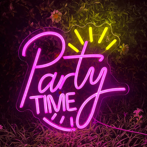 Bilden visar en livlig "Party Time" LED-neonskylt med djärva, kursiva bokstäver.