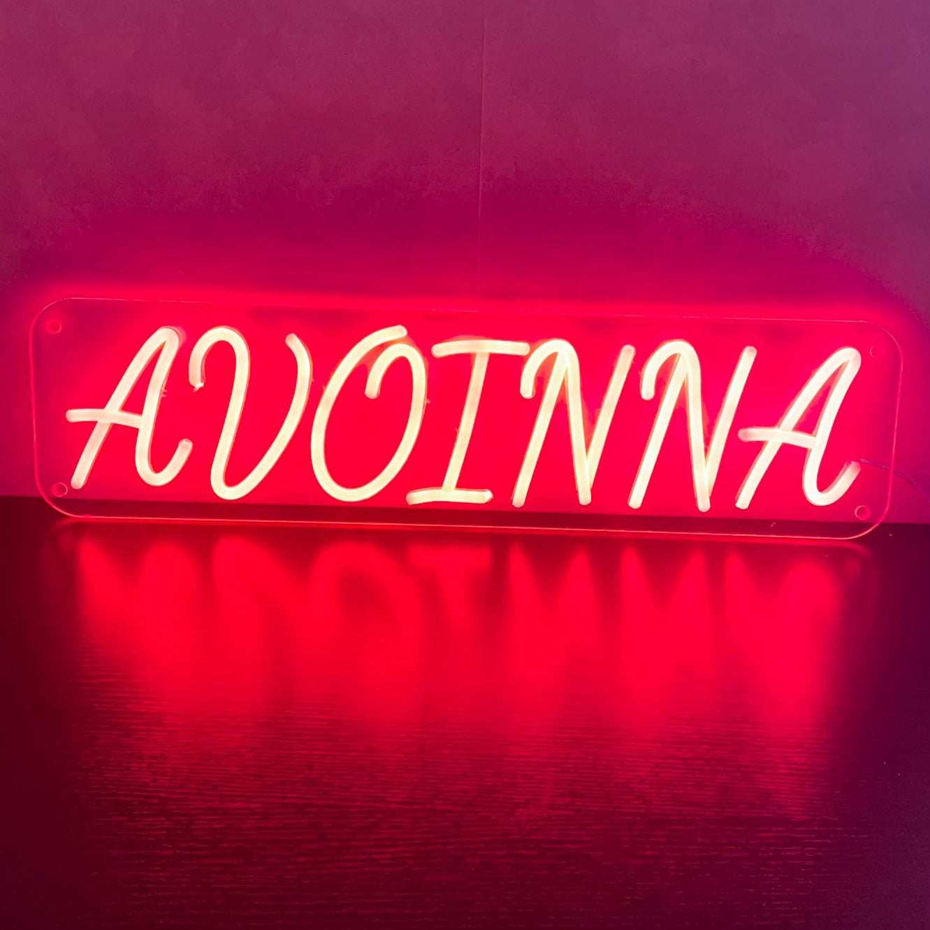 Avoinna Neonskylt - The Art Neon
