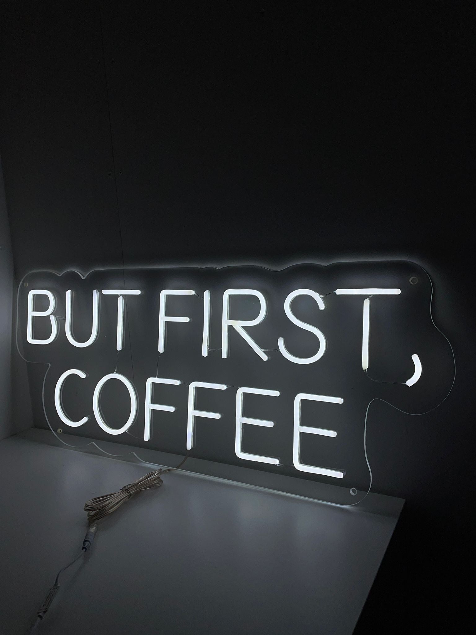 Men först, Coffee Neon Sign - The Art Neon