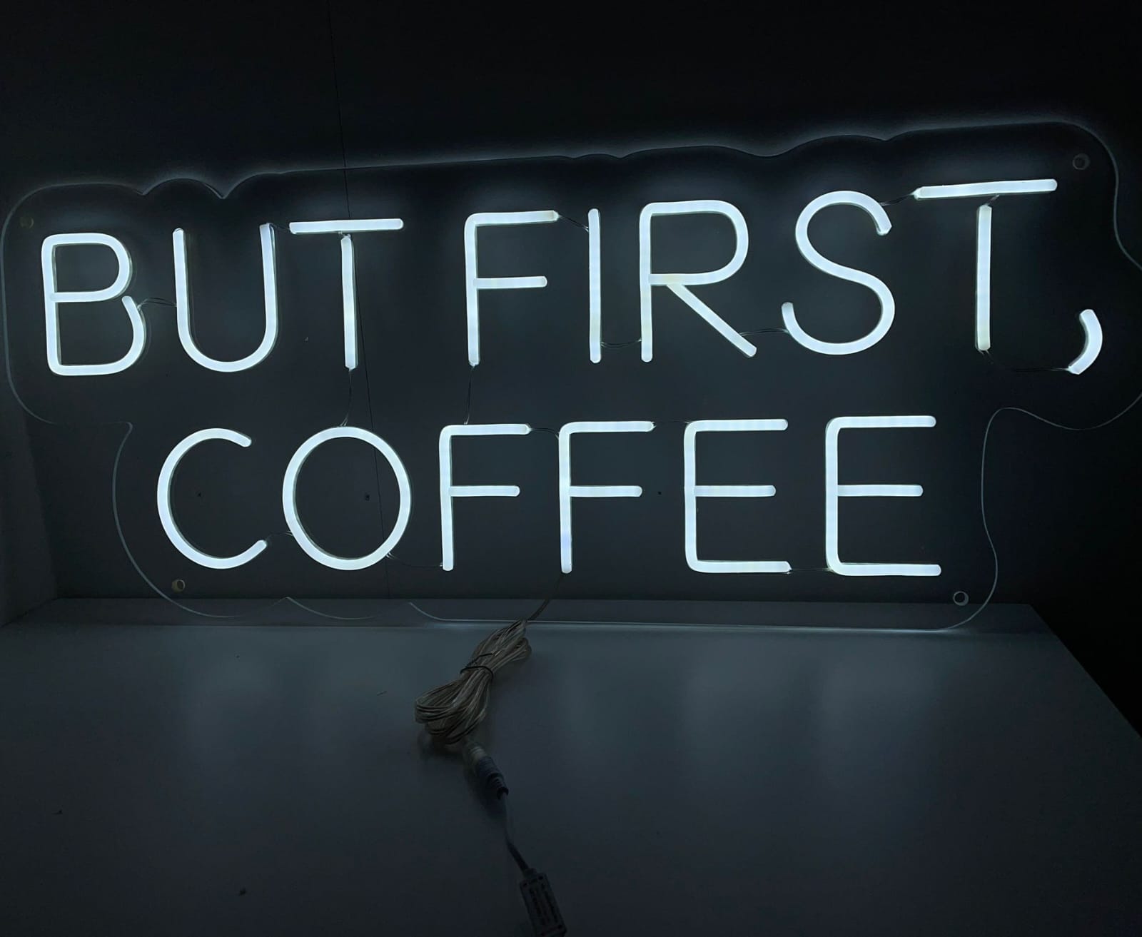 Men först, Coffee Neon Sign - The Art Neon